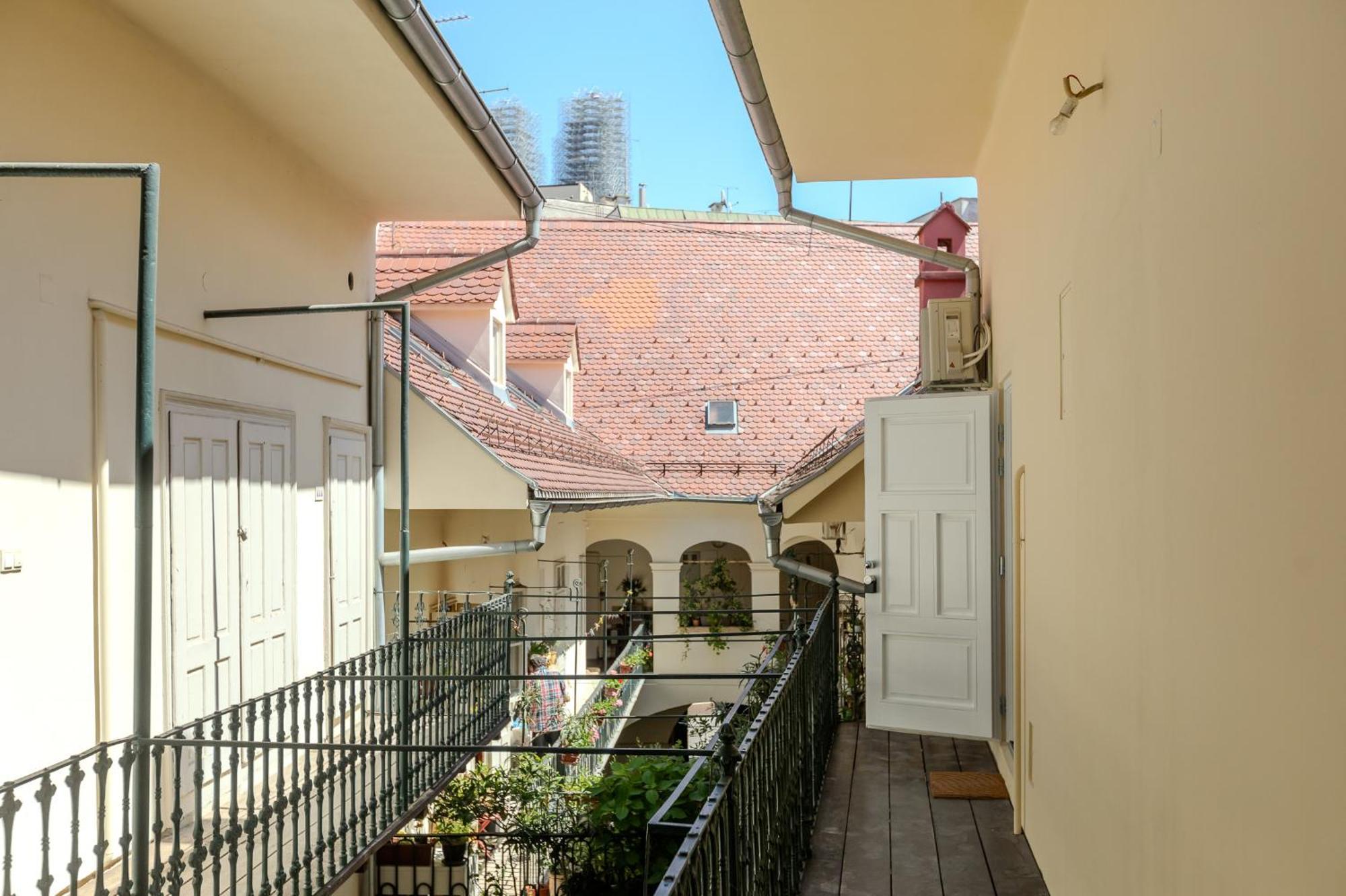 Apartment Nikola 4* Zagreb Exterior photo